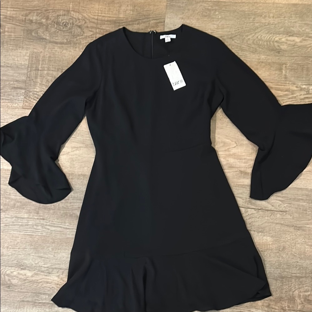 Elegant Black Flare Sleeve Dress